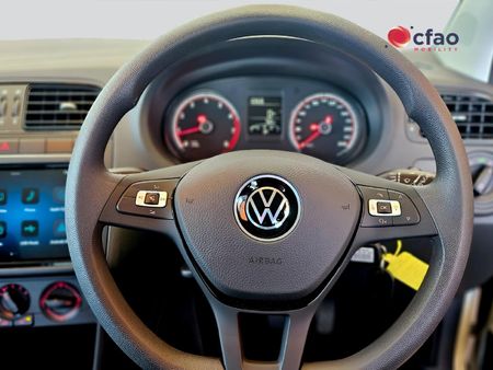 2026-Volkswagen-Polo-Vivo-14-Life_12
