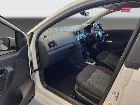 2026-Volkswagen-Polo-Vivo-16-Life_6