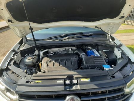 2022-Volkswagen-Tiguan-20-TSI-R-Line-4Motion-DSG-Auto-162kW_0