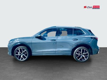 2025-Volkswagen-Tiguan-20TDI-R-Line-4Motion_3