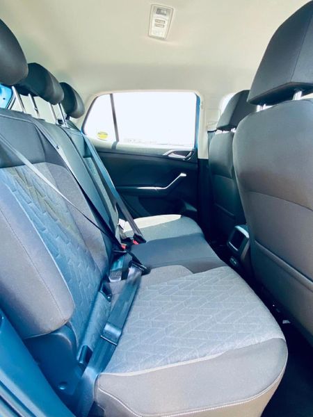 2026-Volkswagen-T-Cross-10-TSI-Life-Auto_9