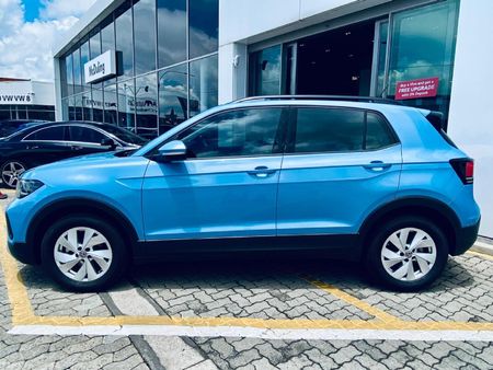 2026-Volkswagen-T-Cross-10-TSI-Life-Auto_3