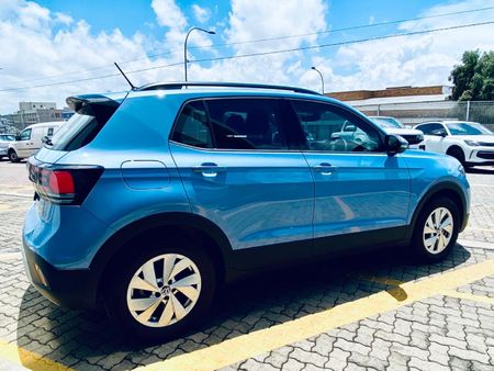 2026-Volkswagen-T-Cross-10-TSI-Life-Auto_5