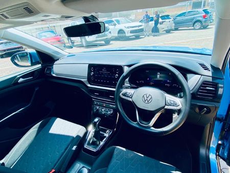 2026-Volkswagen-T-Cross-10-TSI-Life-Auto_8