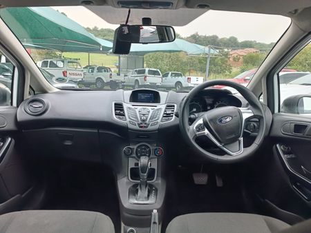 2016-Ford-Fiesta-10-EcoBoost-Ambiente-Auto-5-dr_10
