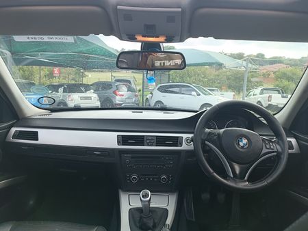 2010-BMW-3-Series-320d-Individual_9