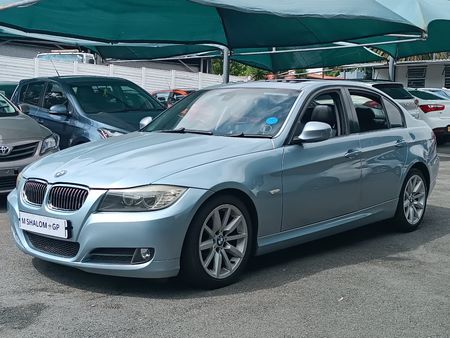 2010-BMW-3-Series-320d-Individual_1