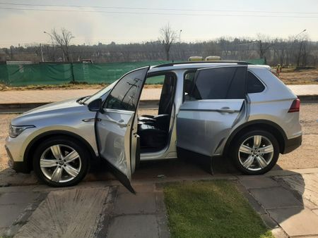 2021-Volkswagen-Tiguan-14-TSI-Comfortline-Auto-110kW_12