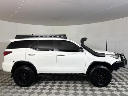 2019-Toyota-Fortuner-28-GD-6-4x4-Auto_13