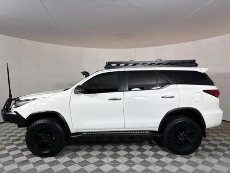 2019-Toyota-Fortuner-28-GD-6-4x4-Auto_15