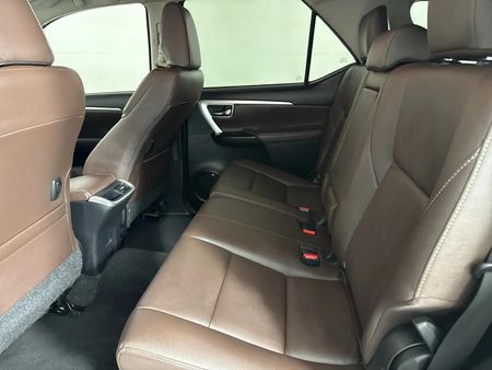2019-Toyota-Fortuner-28-GD-6-4x4-Auto_3
