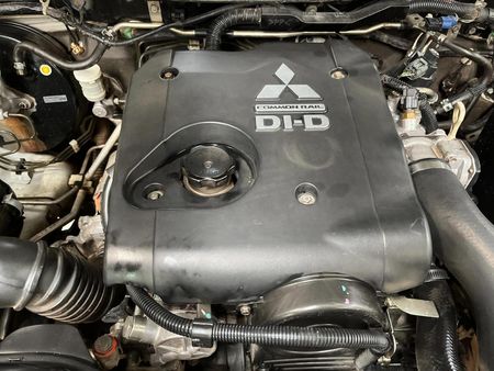 2012-Mitsubishi-Triton-25-DI-D-Double-Cab_11