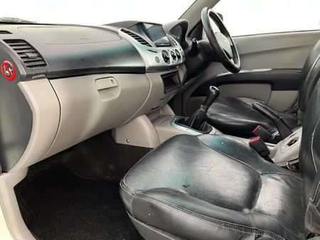 2012-Mitsubishi-Triton-25-DI-D-Double-Cab_8