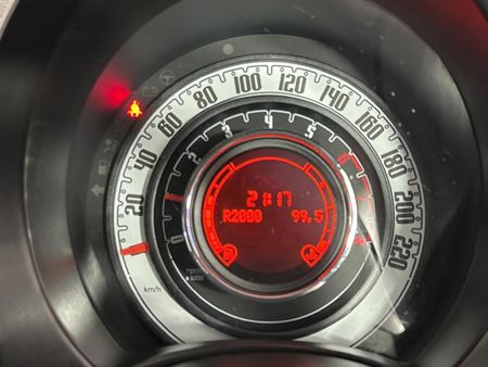 2013-Fiat-500-12_1