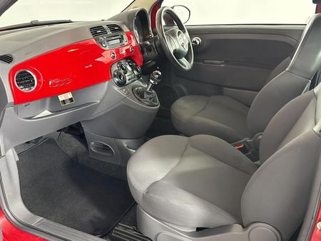 2013-Fiat-500-12_6