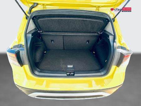 2025-Volkswagen-T-Cross-10-TSI-Life-Auto_10