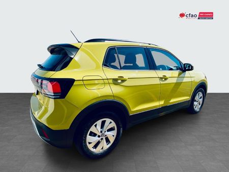 2025-Volkswagen-T-Cross-10-TSI-Life-Auto_7