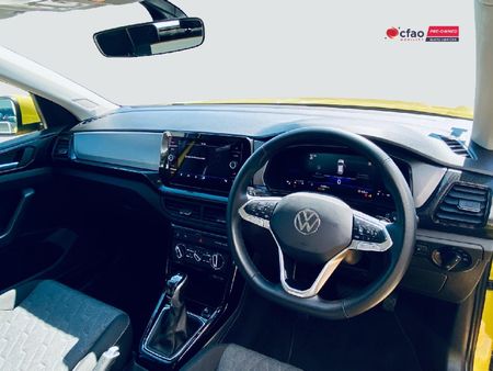 2025-Volkswagen-T-Cross-10-TSI-Life-Auto_8