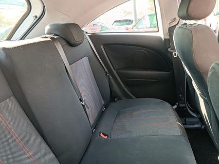 2014-Opel-Corsa-14-Sport-3-dr_12