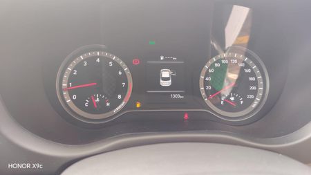 2026-Hyundai-Grand-i10-12-Fluid-Sedan_10