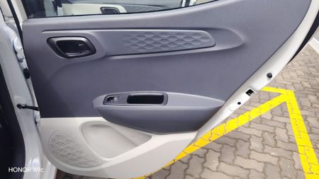 2026-Hyundai-Grand-i10-12-Fluid-Sedan_16