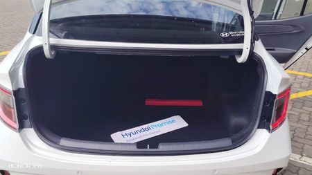 2026-Hyundai-Grand-i10-12-Fluid-Sedan_17