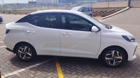 2026-Hyundai-Grand-i10-12-Fluid-Sedan_4