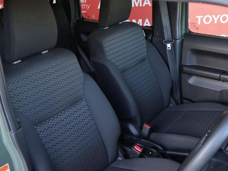 2025-Suzuki-Jimny-15-GLX-AllGrip-5-Door-Auto_16