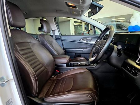 2023-Kia-Sportage-16-T-GDI-LX-Auto_4