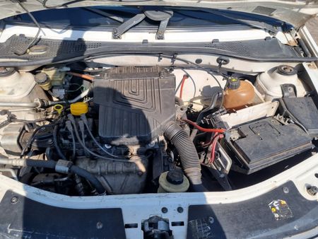 2012-Nissan-NP200-16-AC-Safety-Pack_11