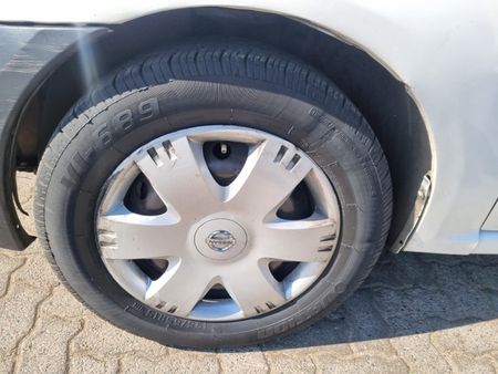 2012-Nissan-NP200-16-AC-Safety-Pack_12