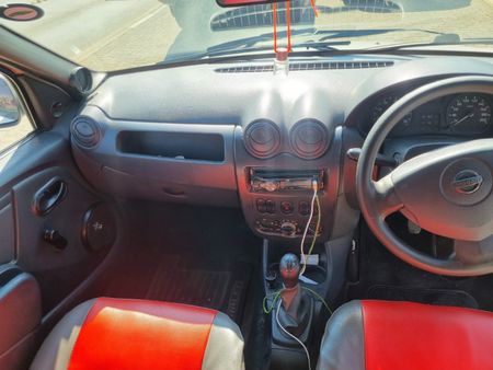 2012-Nissan-NP200-16-AC-Safety-Pack_3