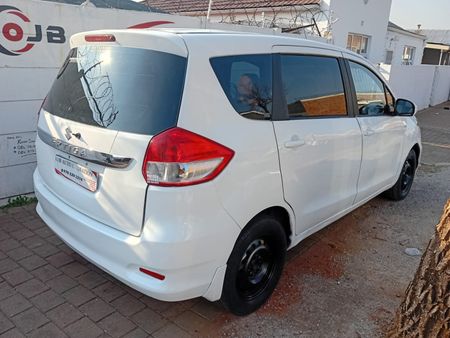 2017-Suzuki-Ertiga-14-GL_7