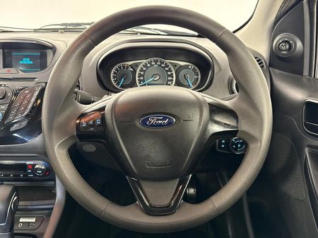 2016-Ford-Figo-15-Titanium-Auto_9