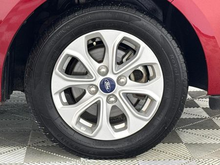 2016-Ford-Figo-15-Titanium-Auto_4