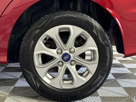 2016-Ford-Figo-15-Titanium-Auto_5