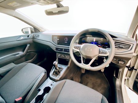 2026-Volkswagen-Polo-10-TSI_10