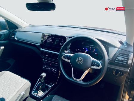 2026-Volkswagen-T-Cross-10-TSI-Life-Auto_11