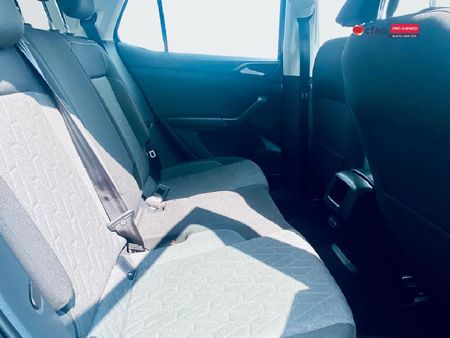 2026-Volkswagen-T-Cross-10-TSI-Life-Auto_10