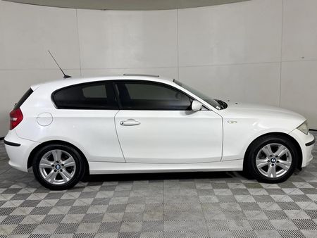 2009-BMW-1-Series-116i-3-dr_12