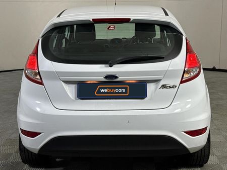 2015-Ford-Fiesta-14-Ambiente-5-dr_15