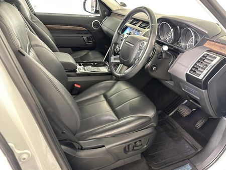 2019-Land-Rover-Discovery-30-Si6-HSE-Luxury_9