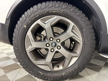 2019-Land-Rover-Discovery-30-Si6-HSE-Luxury_5