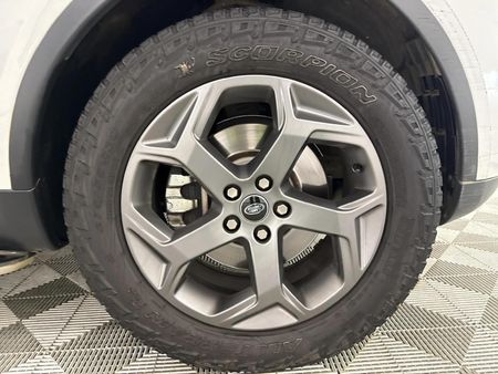 2019-Land-Rover-Discovery-30-Si6-HSE-Luxury_7