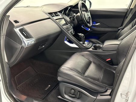 2018-Jaguar-E-Pace-D240-20D-SE-177kW_9