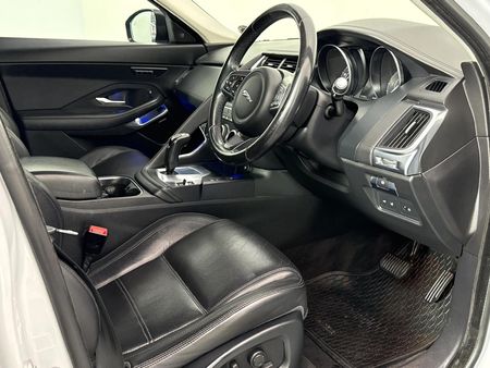 2018-Jaguar-E-Pace-D240-20D-SE-177kW_10