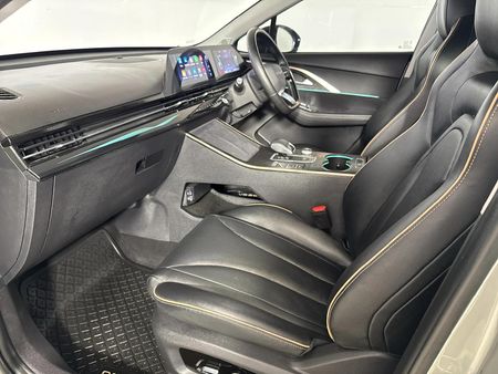 2023-Omoda-C5-15T-Elegance-S_8