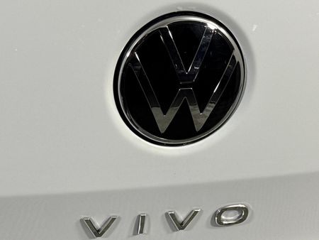2025-Volkswagen-Polo-Vivo-14-Comfortline-5-dr_11