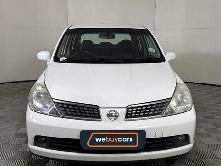 2013-Nissan-Tiida-18-Acenta_14
