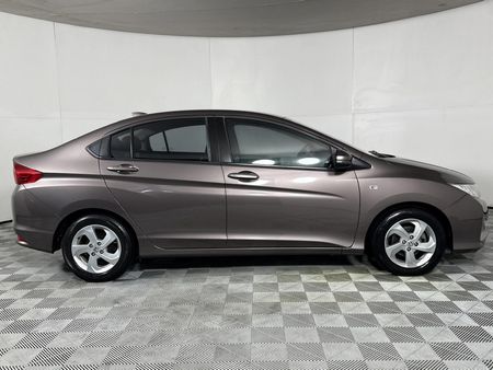 2016-Honda-Ballade-15-Executive_13